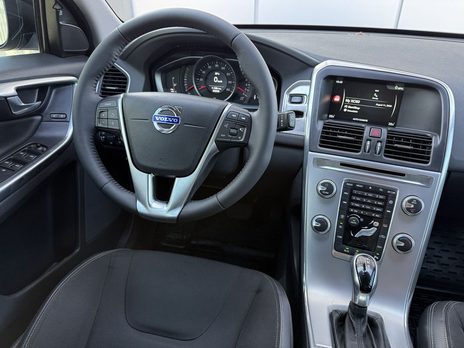 Volvo XC60 2016 VIN YV440MDJ0H2074558 фото оголошення 16 з 23