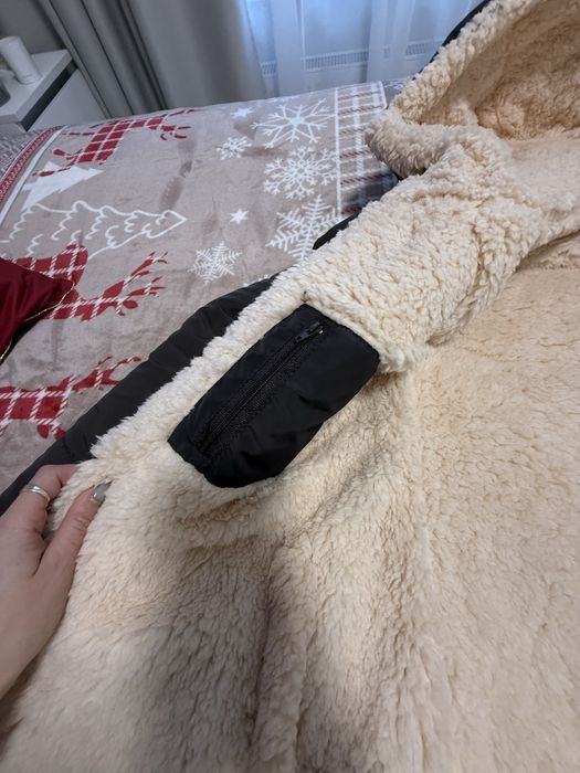 Зимова жіноча куртка пуховик