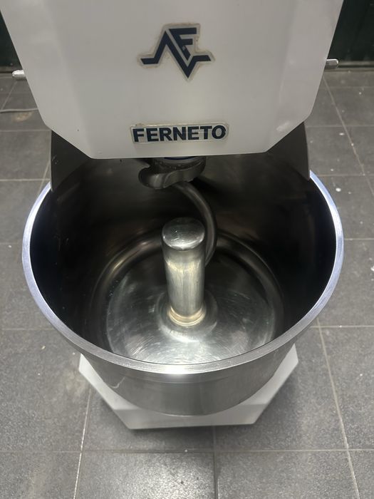 Amassadeira espiral marca ( Ferneto)