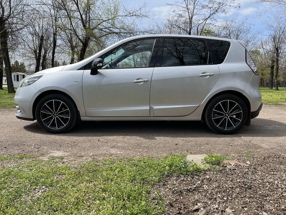 Renault Scenic 1.2 Turbo Bose
