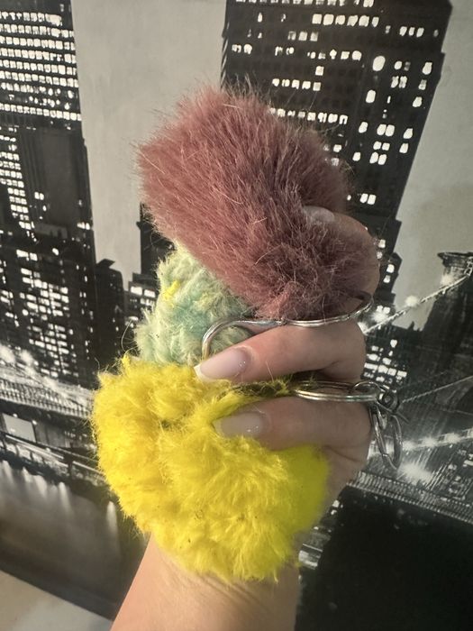Кульки різнокольорові хутрові