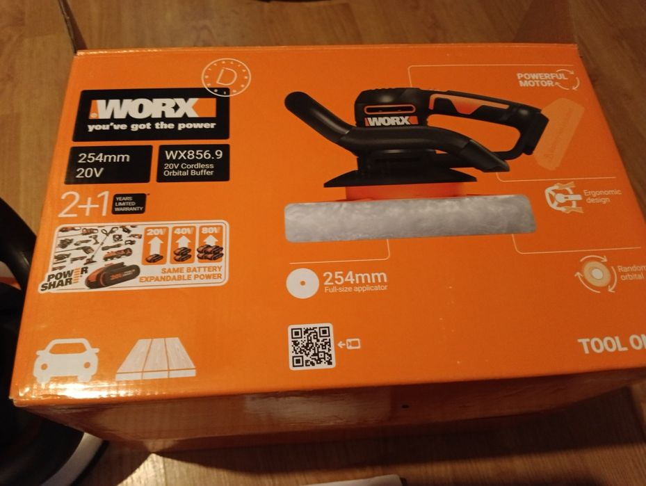 Polerka Worx WX856.9