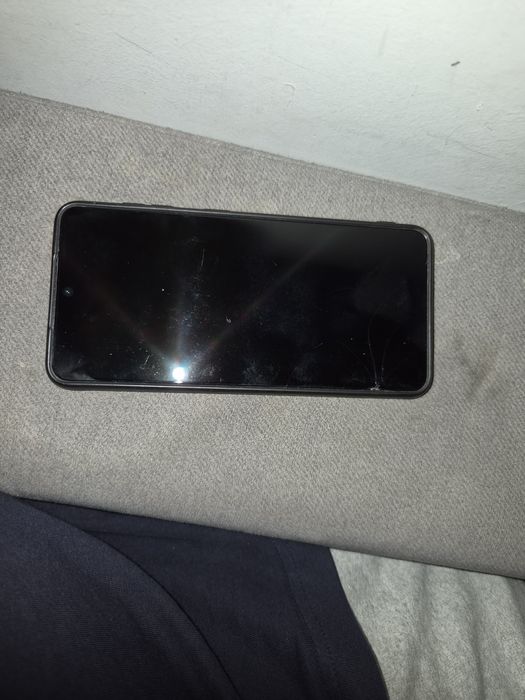 Sprzedam telefon samsung s21