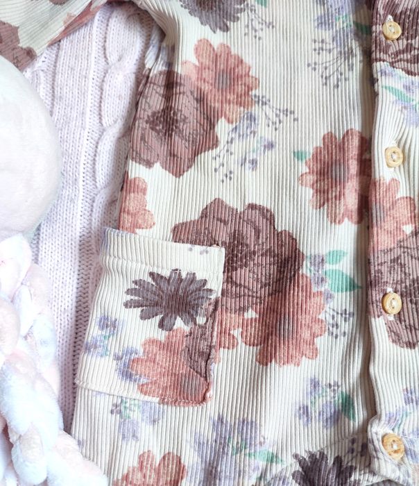 Macacão flores da H&M