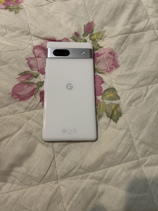 Google Pixel 7A biały