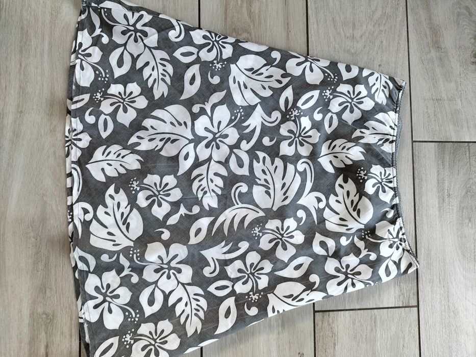 Spódnica w liście M ravel