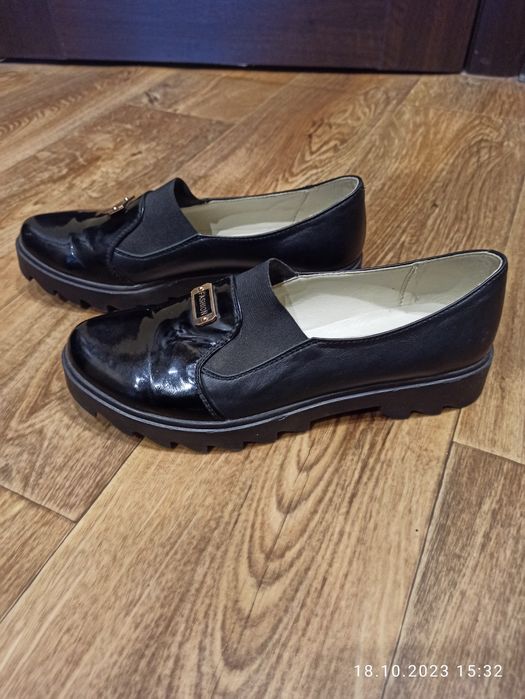 Туфли женские лоферы