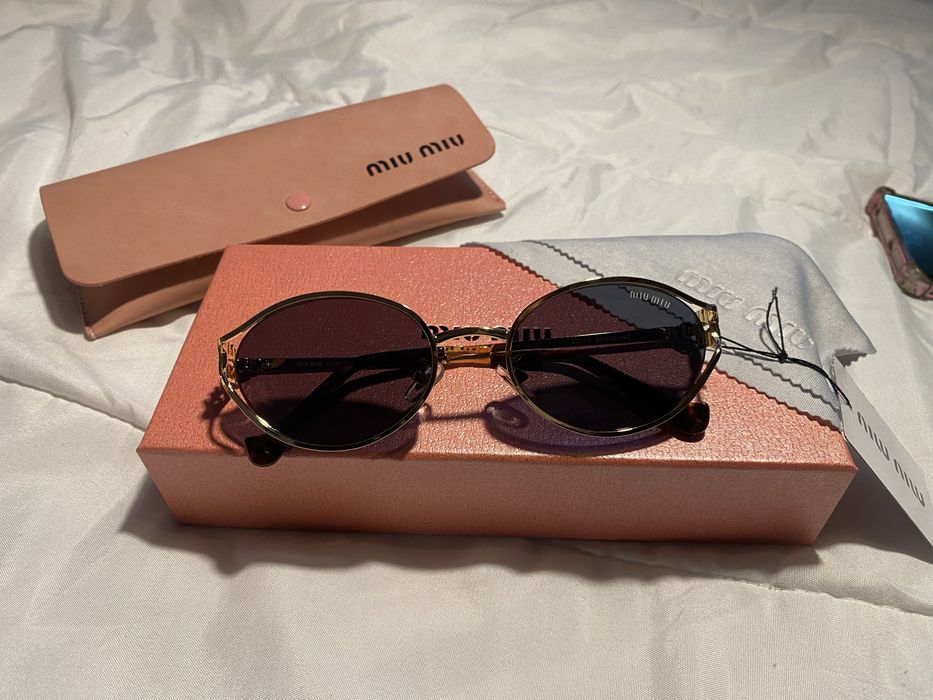 Oculos miu miu novos