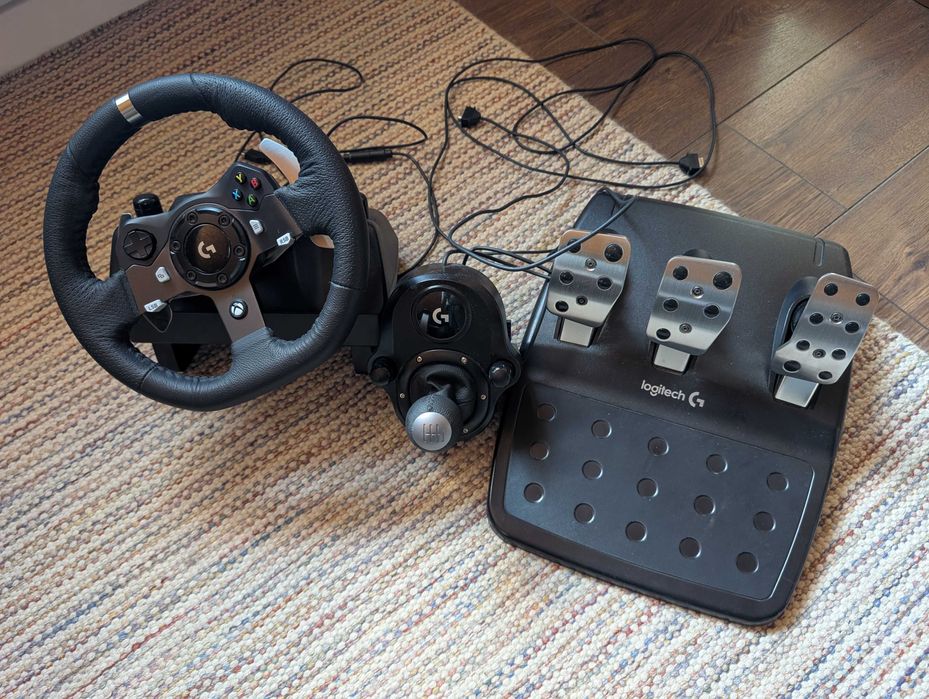 Kierownica Logitech G920 + pedały + shifter
