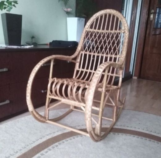 Дитяче кріселко, качалка, гойдалка, крісло качалка дитяче.