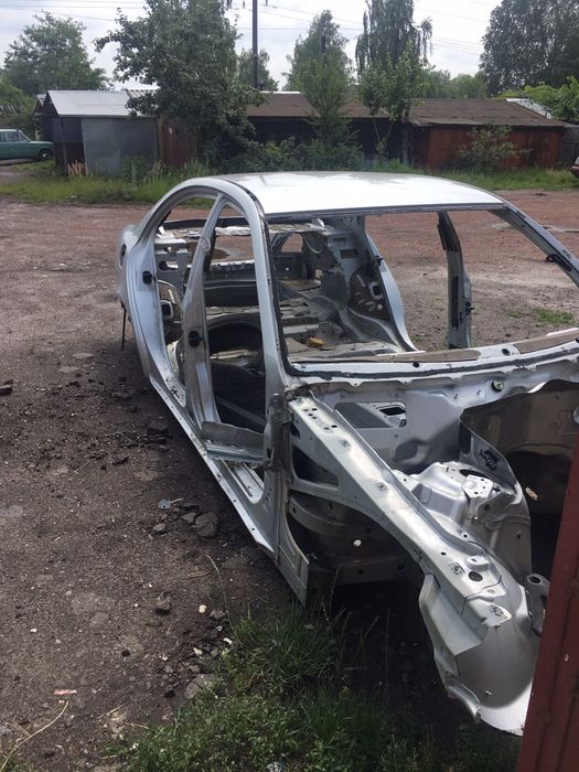 Mercedes w211 Кузов ,кузовні деталі