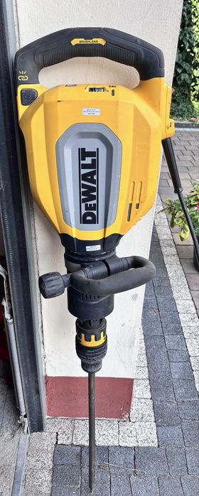 Mocny młot wyburzeniowy. DeWalt- super stan