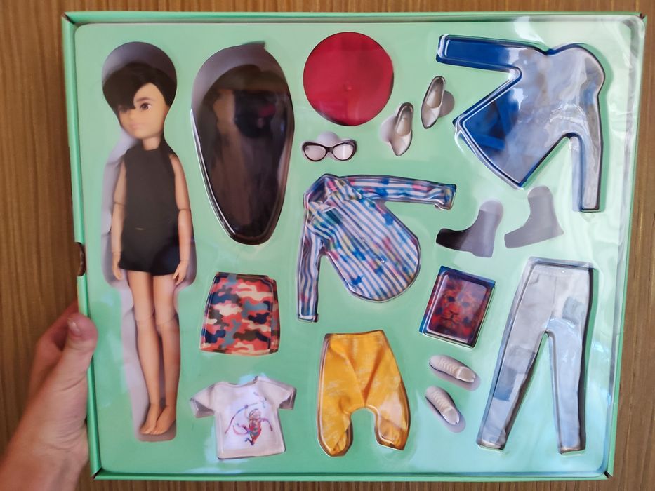 Нова лялька Creatable world от Mattel