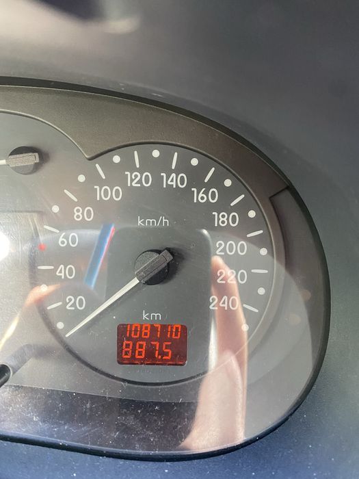 Renault Clio II 1.2 Gasolina • 108 mil km • Excelente Estado