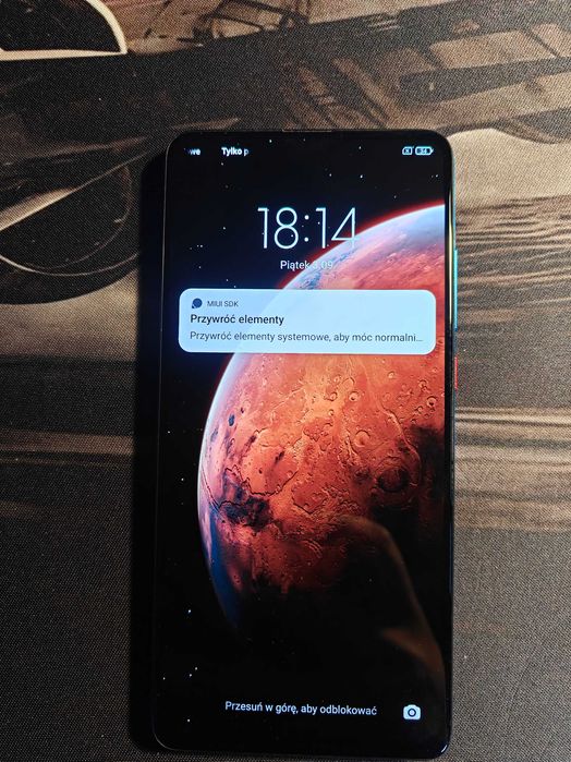 Telefon komórkowy