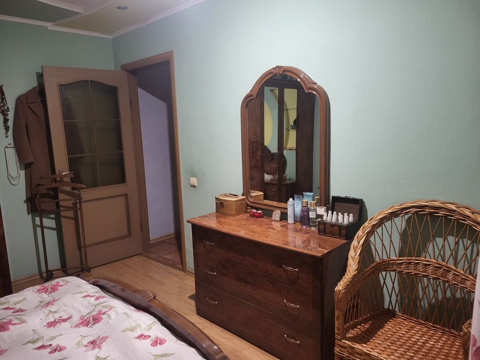 ПРОДАМ 3-Х КІМ.Р-н(Гастело)