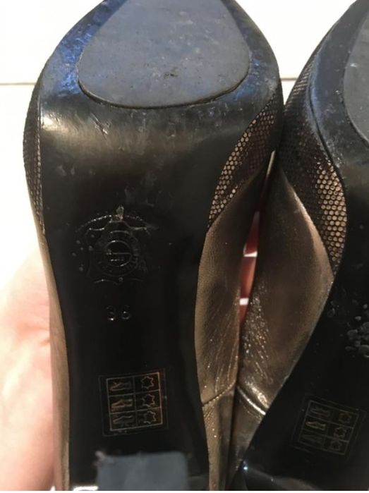 Шкіряні туфлі фірма Reiss