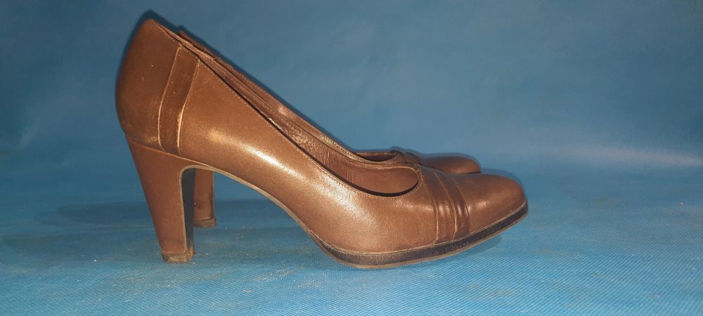Clarks UK 6, rozm. 39, wygodne buty, czułenka, obcas 5 cm