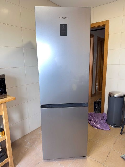 Frigorífico Combinado Samsung RB34T672DSA