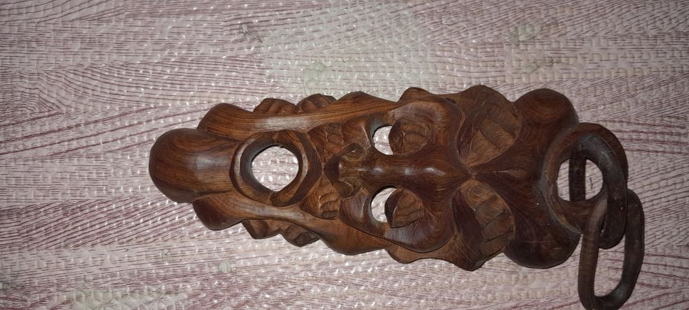 Máscaras em madeira de Moçambique