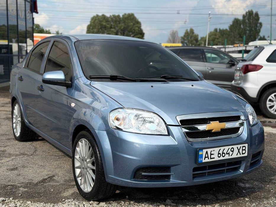 Продам Chevrolet Aveo 2006 С газом и кондером