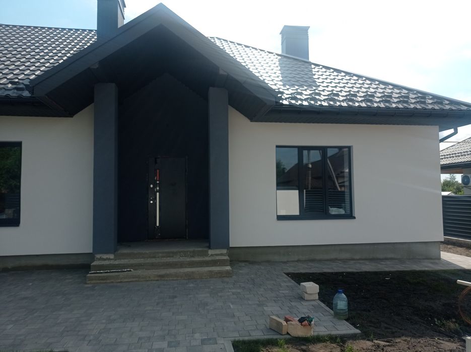 Нанесення декоративної штукатурки баранець