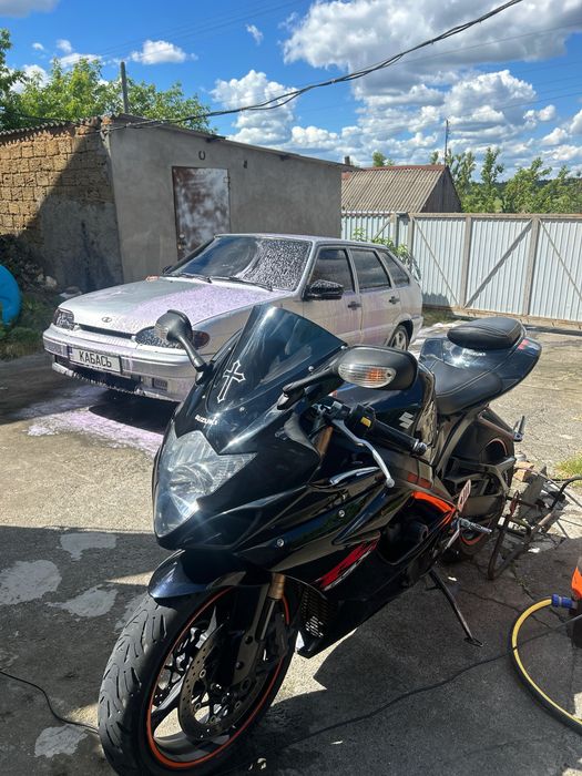 suzuki gsxr 1000 k6