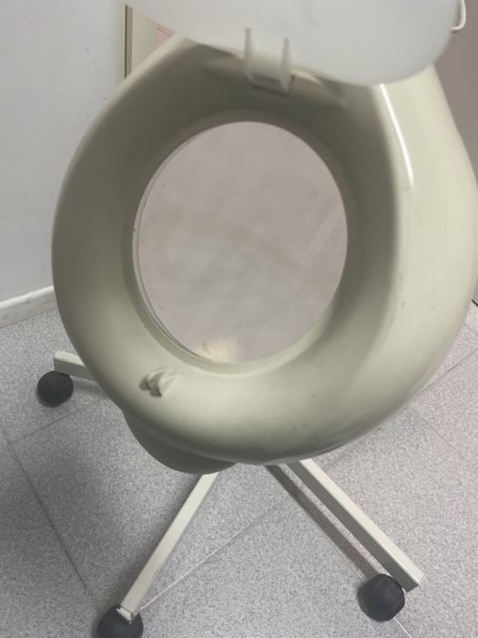 Lupa de chão para estetica
