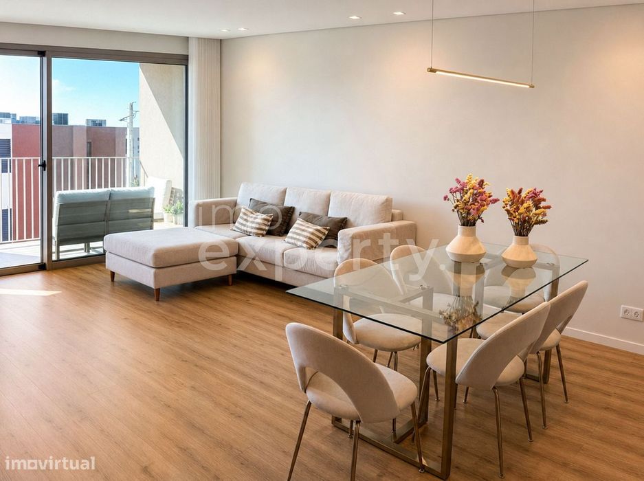 Apartamento T2 | Edifício Lourencinha II | Câmara De Lobos