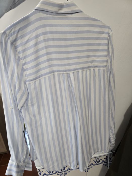 Camisa às riscas