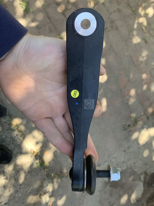 Стойка стабілізатора права задня VW ID.4 (20-) 1EA-505-466