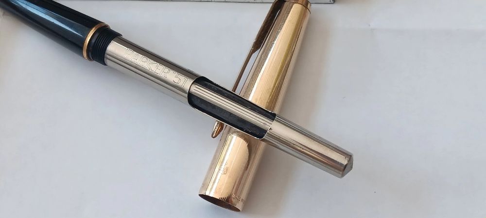 Conjunto de caneta e esferográfica Parker 51