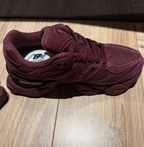 New Balance 9060 Burgundy R.40.5