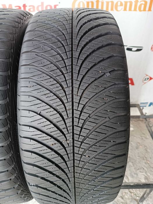 Всесезонні шини 235/45 R19 Goodyear vector 4seasons gen-2 95% залишок