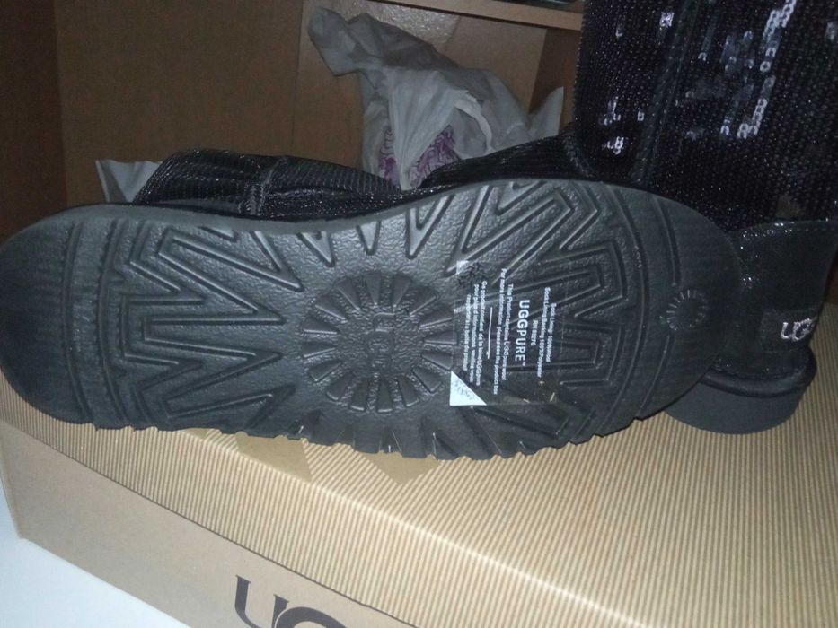 Угги черные с пайетками Ugg Classic short black 37