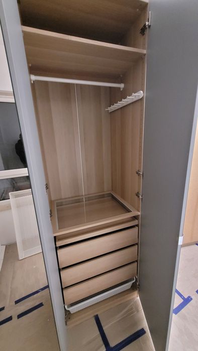 2 szafy PAX Ikea  100 cm i 75 cm, głębokość 60 cm, wysokość 236 cm
