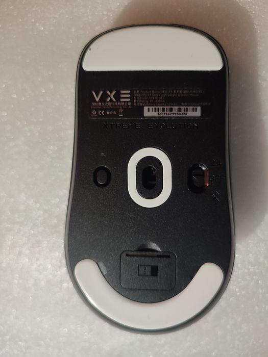 Rato VXE R1 SE+ Wireless 18000 DPI Preto Ultra Leve 70h Autonomia