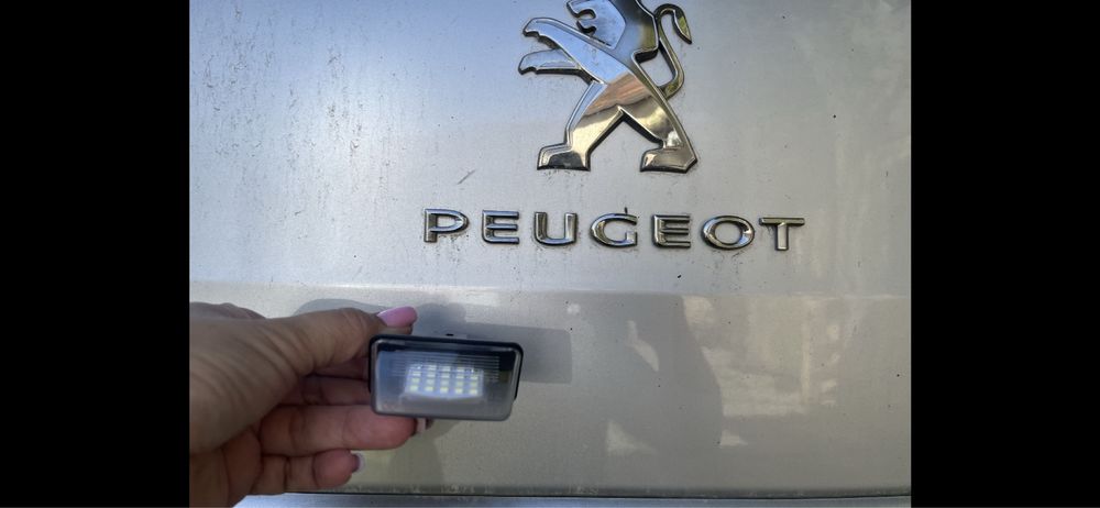 Подсвветка номера Peugeot Partner Citroen Berlingo Освітлення мото