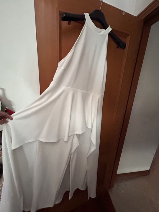 Macacão branco com cauda