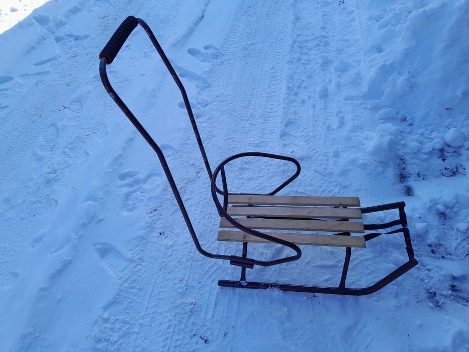 Санки б/у в хорошем состоянии