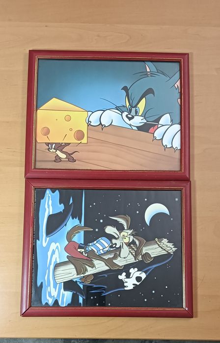 Dois quadros infantis.