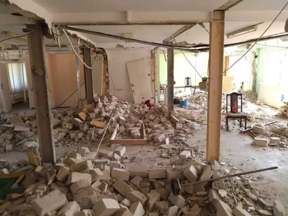 WYBURZENIA ścian domów garaży ROZBIÓRKI SKUWANIE Tynków Posadzek Kafli