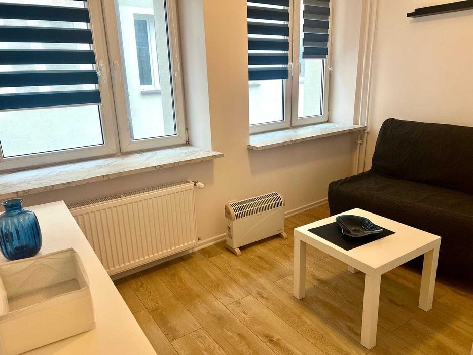 Do wynajęcia: 2-pokojowe mieszkanie, 30 m² – Będzin, Pl. 3 Maja 10