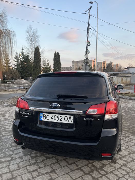 Subaru legasy універсал