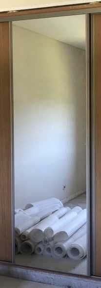 Portas com espelho - roupeiro