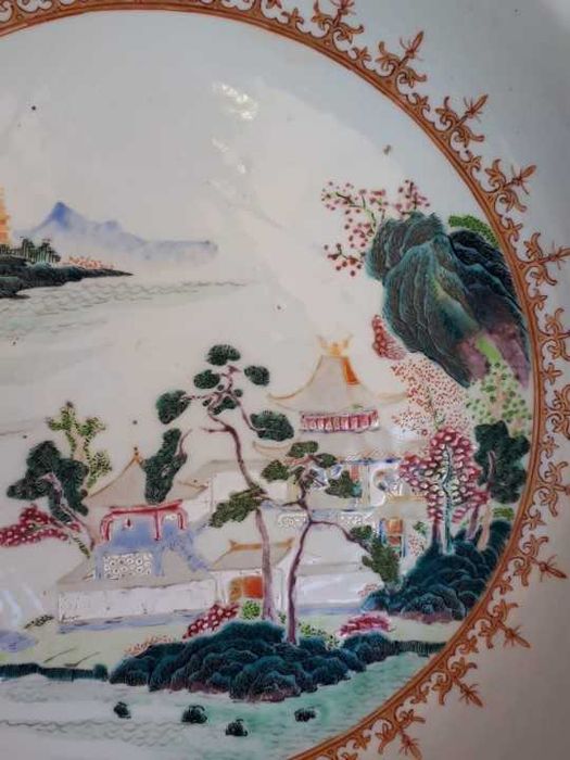 Bacia em porcelana da China, Companhia das Índias