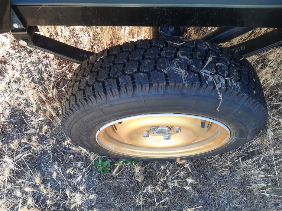 Прицеп автомобільний