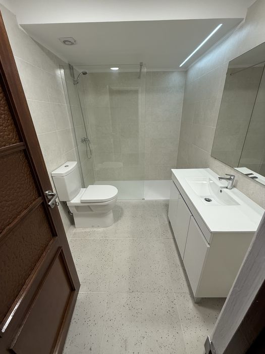 Aluguer quarto single em apartamento T5 - ultimo quarto