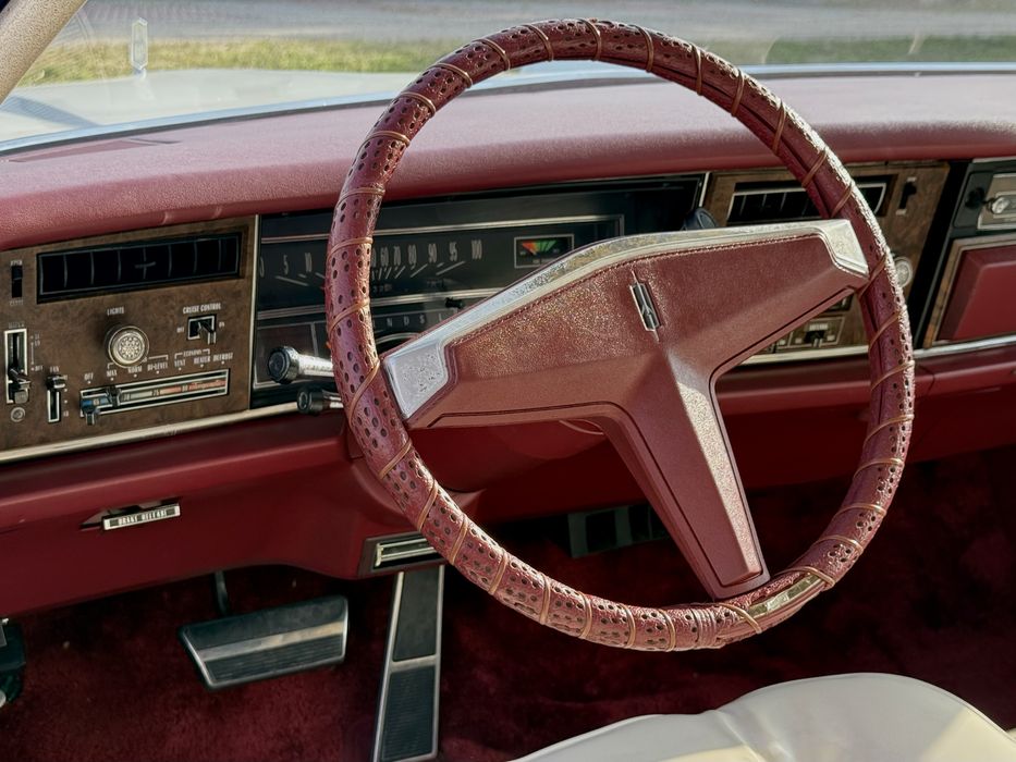 OLDSMOBILE TORONADO | 1974 | Ikona Amerykańskiego Luksusu