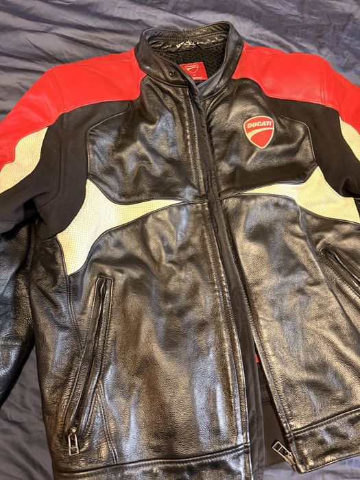 Kurtka skórzana ducati